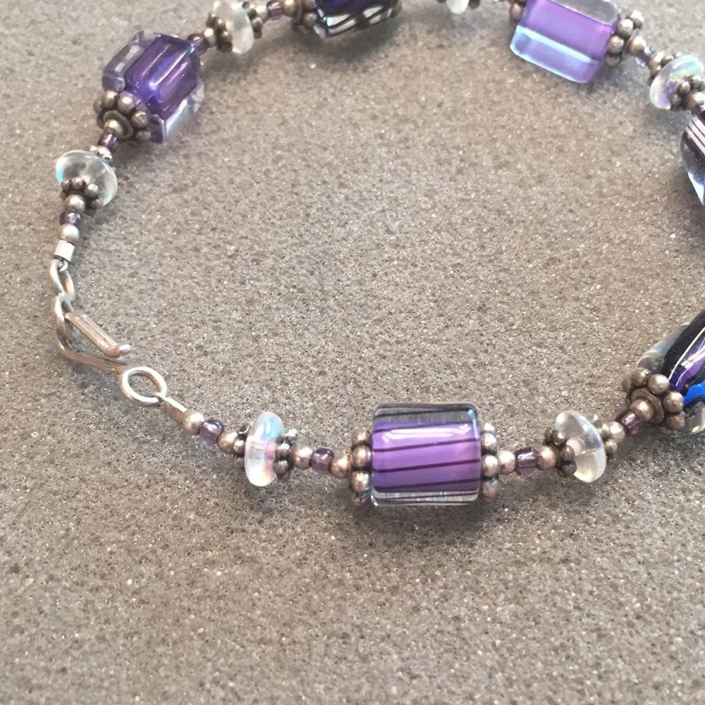 Purple Beaded Bracelet - Picture 10 of 13